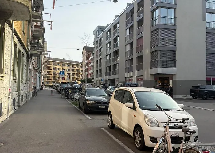 2 Aus41 1f R 8045 S2 Appartement Zürich